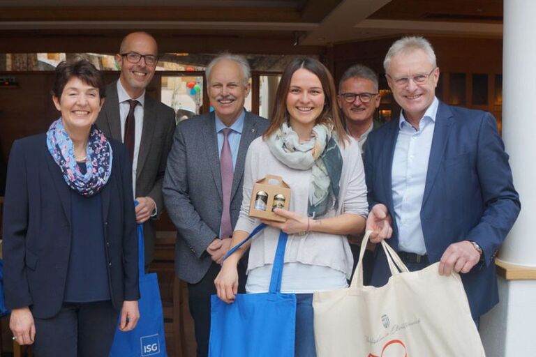 uebergabe_tarsdorf-840x561